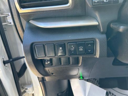 Used 2019 Mitsubishi Eclipse Cross SE AWD/4WD image 9