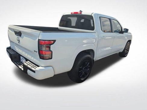 Used 2023 Nissan Frontier SV w/ Technology Package RWD image 5