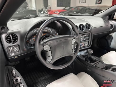 Used 1994 Pontiac Firebird Coupe RWD image 10