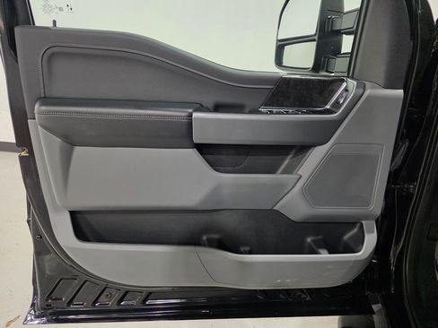 Used 2021 Ford F150 XLT w/ Equipment Group 302A High image 18