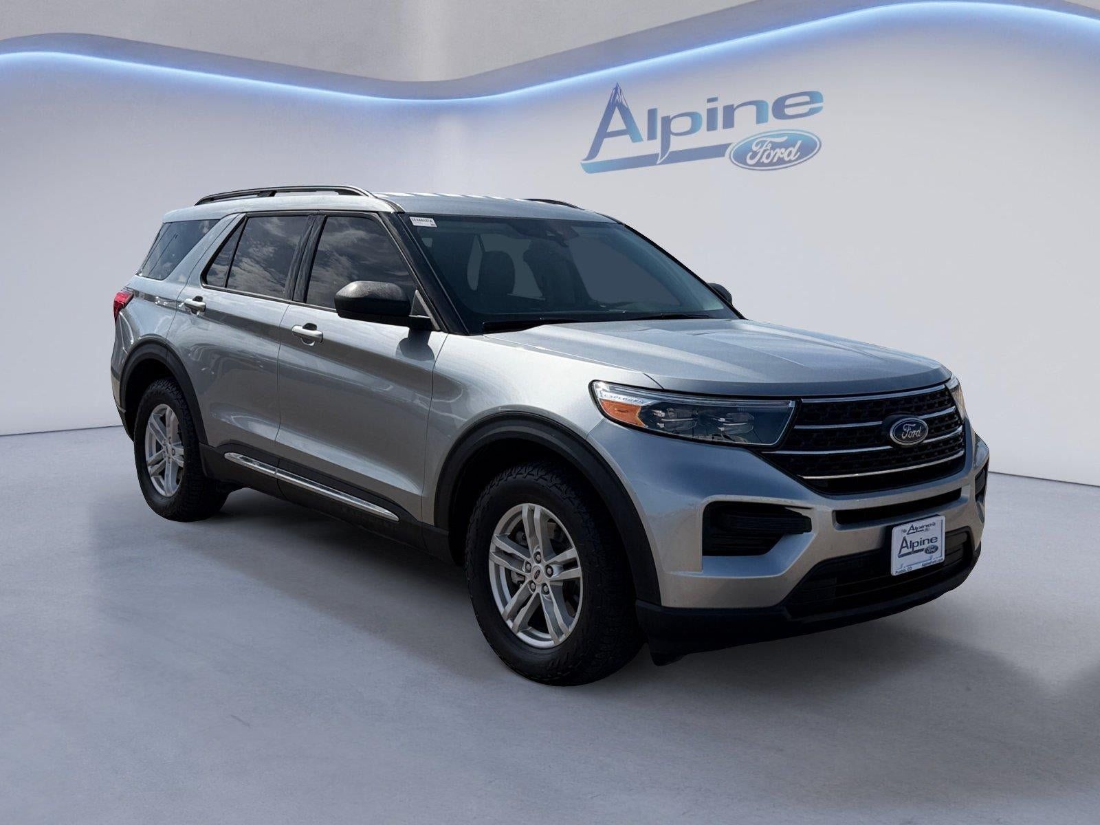 Certified 2024 Ford Explorer XLT w/ Class IV Trailer Tow Package AWD/4WD image 7