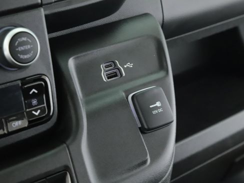 Used 2023 RAM ProMaster 2500 w/ Driver Convenience Group image 13