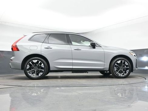 New 2026 Volvo XC60 B5 Plus w/ Protection Package Premier image 45