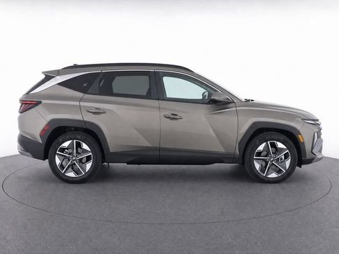 Used 2025 Hyundai Tucson SEL AWD/4WD image 18