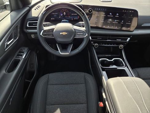New 2026 Chevrolet Traverse LT w/ Enhanced Driving Package image 14
