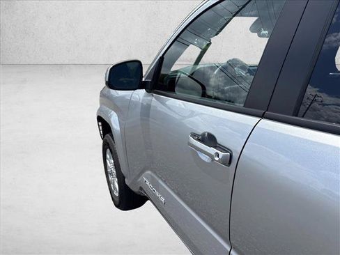 Certified 2026 Toyota Tacoma SR5 AWD/4WD image 30