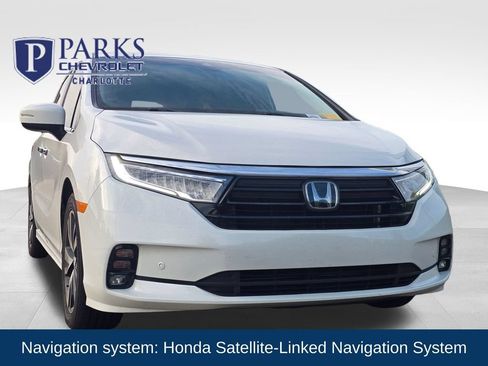 Used 2024 Honda Odyssey Touring image 1