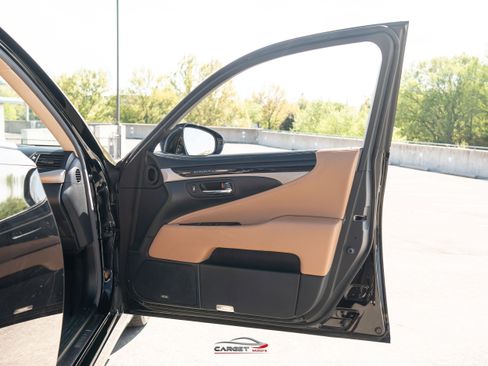 Used 2015 Lexus LS 460 AWD w/ Comfort Package image 40