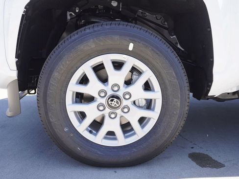 Certified 2026 Toyota Tacoma SR5 RWD image 20