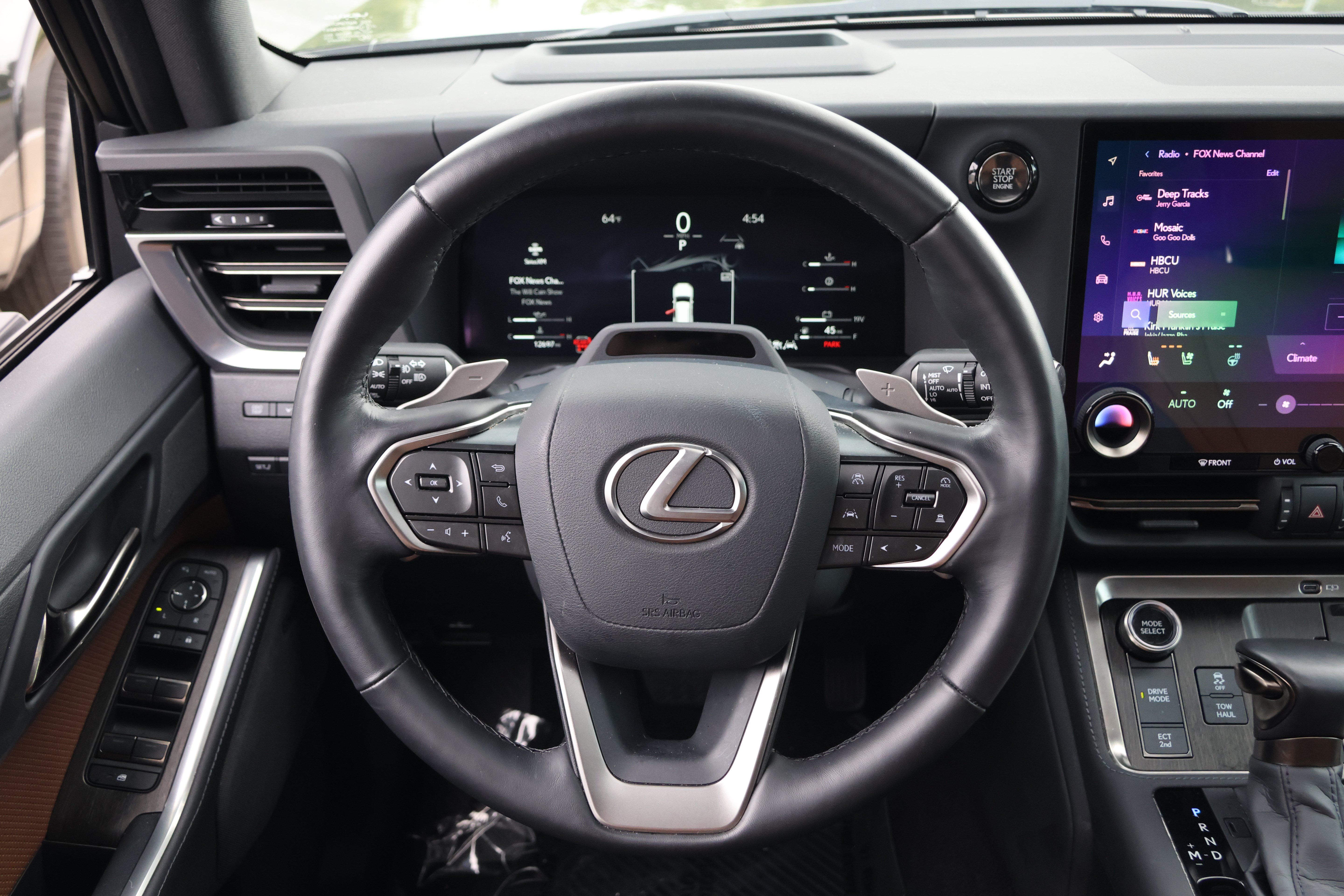 Used 2025 Lexus GX 550 w/ Accessory Package (Z1) AWD/4WD image 32