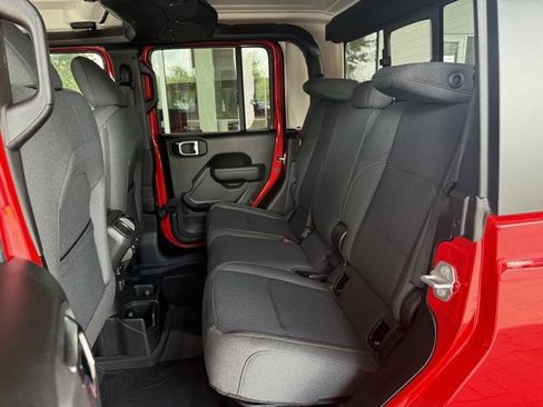 New 2025 Jeep Gladiator Willys image 16