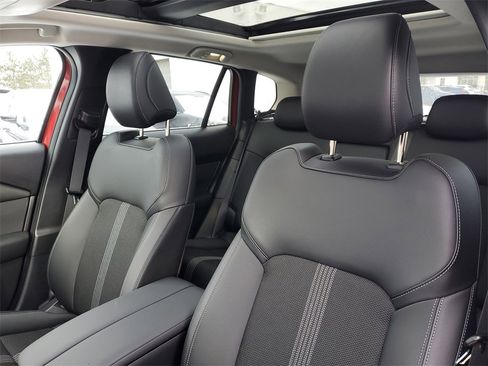 Used 2025 MAZDA CX-50 AWD 2.5 S w/ Weather Package image 13