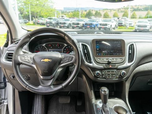 Used 2021 Chevrolet Equinox LT AWD/4WD image 13