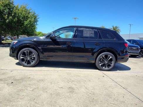 Used 2025 Audi Q7 3.0T Premium Plus w/ Premium Plus Package AWD/4WD image 4