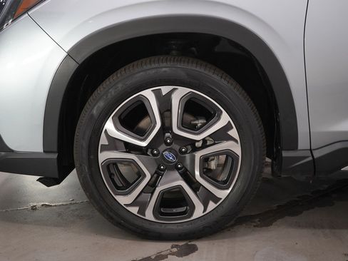 Used 2023 Subaru Ascent Limited w/ Technology Package AWD/4WD image 31
