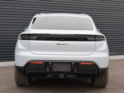 New 2026 Porsche Macan 4 Electric AWD/4WD image 10