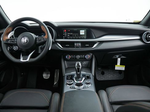 New 2025 Alfa Romeo Stelvio Sprint image 19