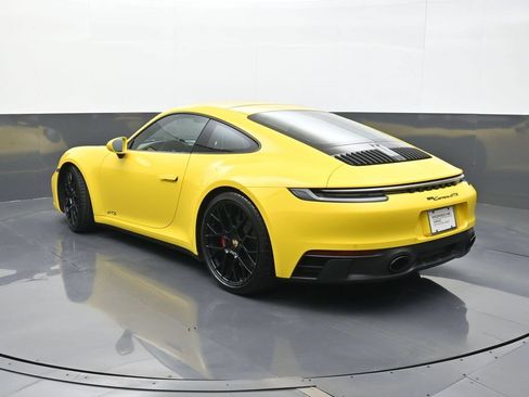 Certified 2024 Porsche 911 Carrera GTS RWD image 3