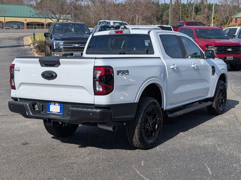New 2025 Ford Ranger Lariat w/ FX4 Off-Road Package image 9