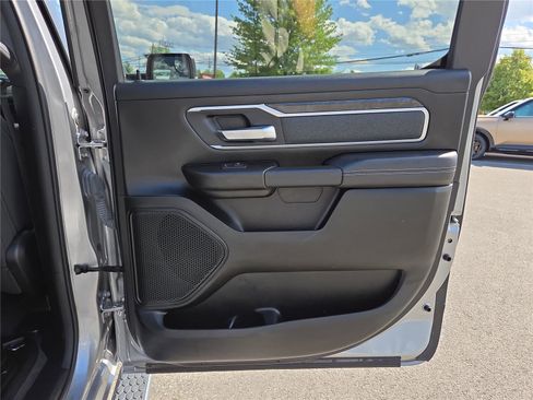 Used 2023 RAM 1500 Big Horn AWD/4WD image 27