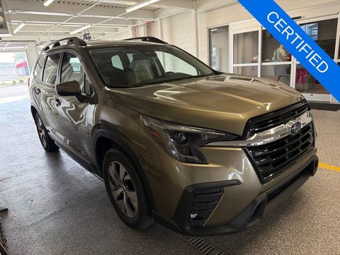 Used 2023 Subaru Ascent Premium w/ Convenience Package AWD/4WD image 1