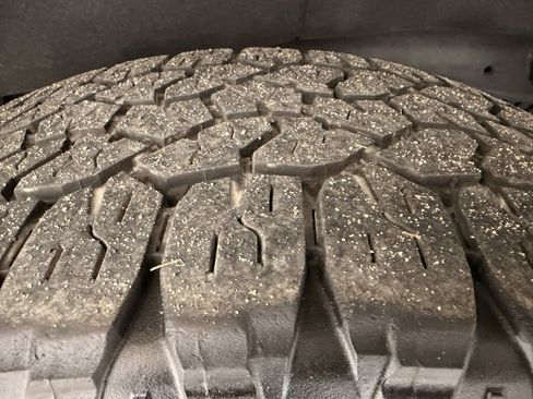 Used 2024 GMC Sierra 2500 AT4 w/ AT4 Premium Plus Package image 14