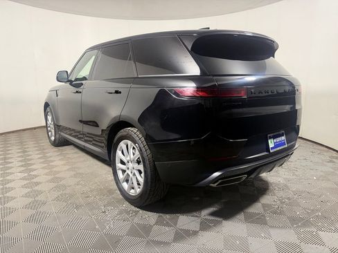 Used 2025 Land Rover Range Rover Sport SE AWD/4WD image 4