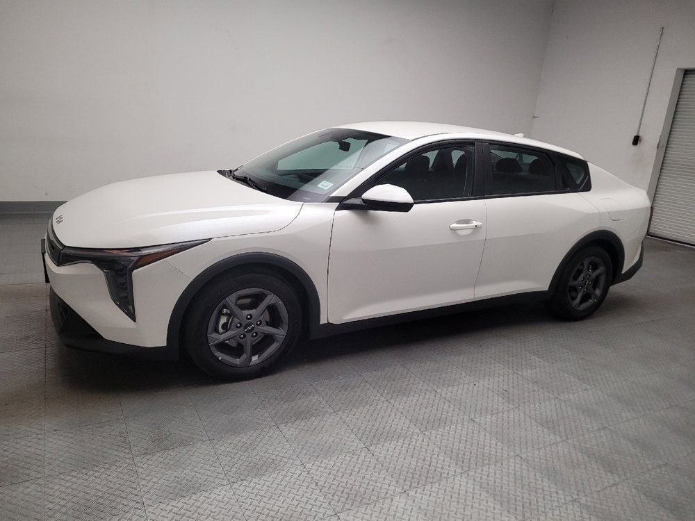 Used 2025 Kia K4 FWD image 2