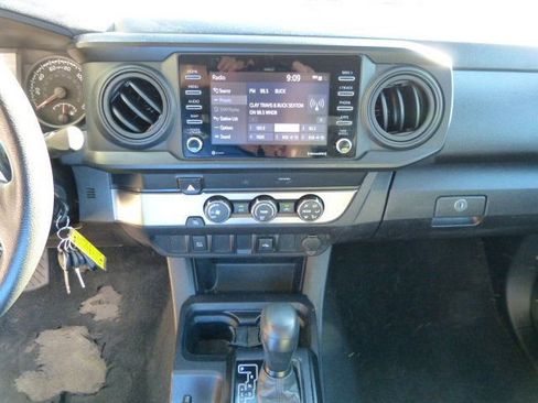 Used 2022 Toyota Tacoma SR image 36