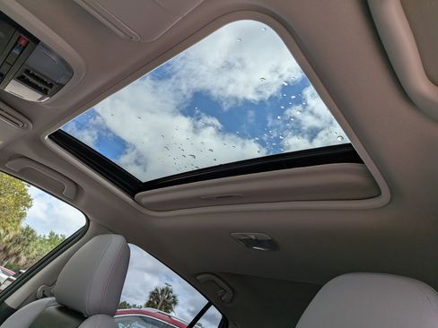 Used 2023 Subaru Crosstrek 2.5i Limited w/ Moonroof Package image 21