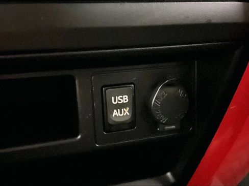 Used 2018 Toyota 4Runner TRD Off-Road AWD/4WD image 16