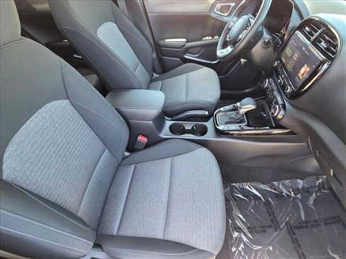 Used 2025 Kia Soul EX FWD image 20