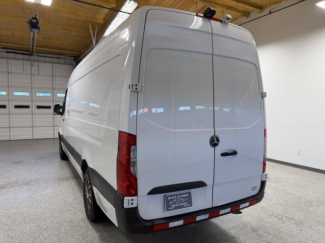 Used 2020 Mercedes-Benz Sprinter 2500 w/ Driver Convenience Package image 7
