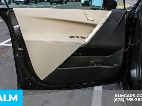 Used 2023 BMW iX xDrive50 w/ Convenience Package image 40