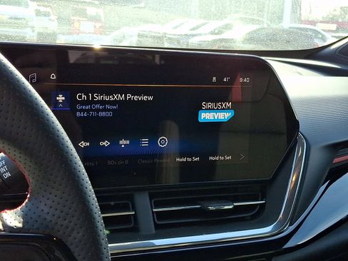 Certified 2024 Chevrolet Trax RS w/ Driver Confidence Package image 18