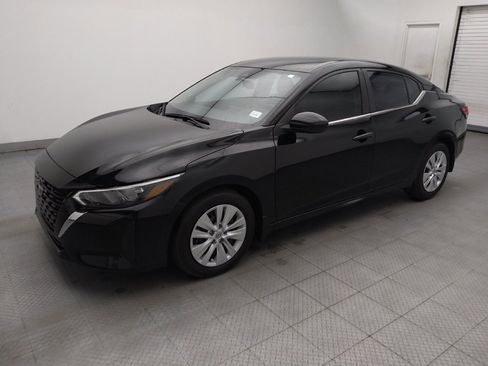 Used 2025 Nissan Sentra S FWD image 2