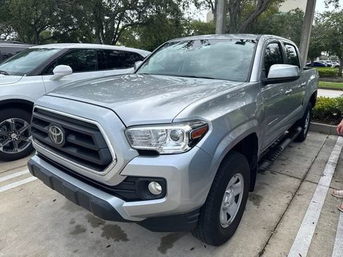 Used 2022 Toyota Tacoma SR5 RWD image 1
