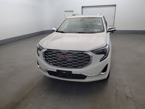 Used 2020 GMC Terrain Denali w/ Denali Premium Package AWD/4WD image 15