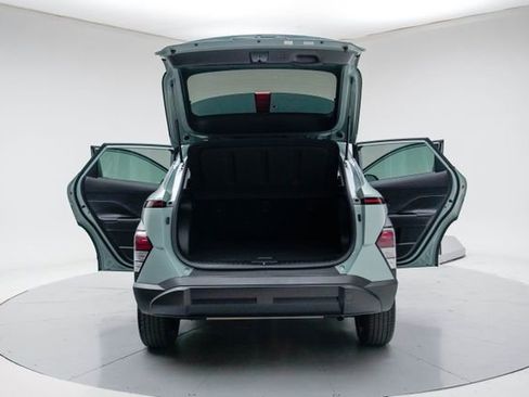 Used 2024 Hyundai Kona SEL AWD/4WD image 21