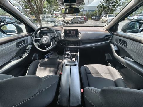 Used 2023 Nissan Rogue S FWD image 19