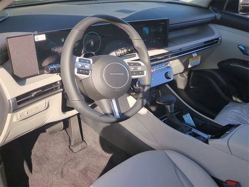 New 2026 Hyundai Tucson SEL image 12