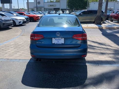 Used 2015 Volkswagen Jetta SE FWD image 5