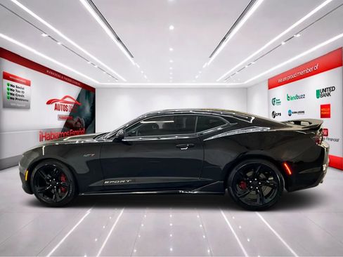 Used 2021 Chevrolet Camaro LT image 5