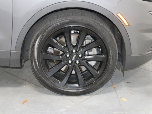 Used 2022 Lincoln Nautilus Reserve w/ Monochromatic Package image 12