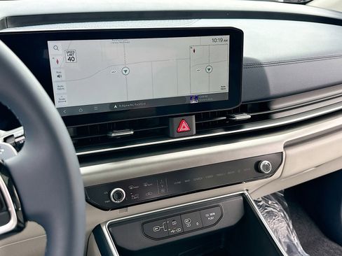 New 2025 Kia Carnival SX image 8