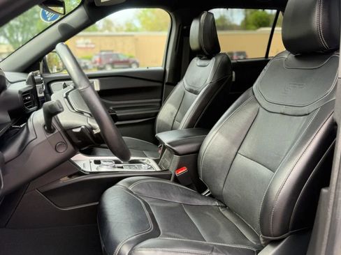 Used 2023 Ford Explorer ST w/ Equipment Group 401A AWD/4WD image 15