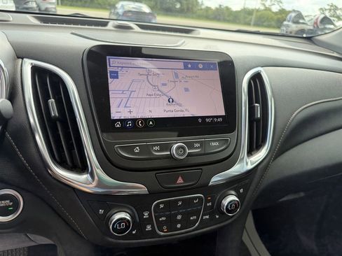 Used 2019 Chevrolet Equinox Premier FWD image 18