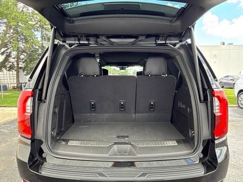 Used 2025 GMC Yukon Denali Ultimate AWD/4WD image 10