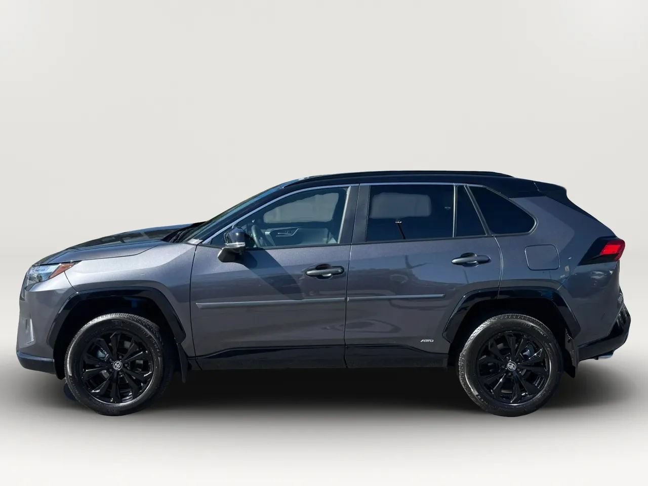 Used 2024 Toyota RAV4 XSE w/ Weather Package AWD/4WD image 6