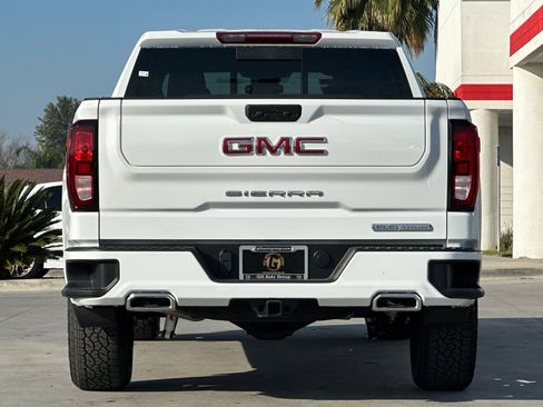 New 2026 GMC Sierra 1500 Elevation image 5